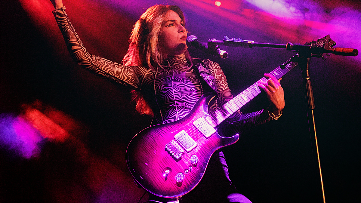 www.guitarworld.com